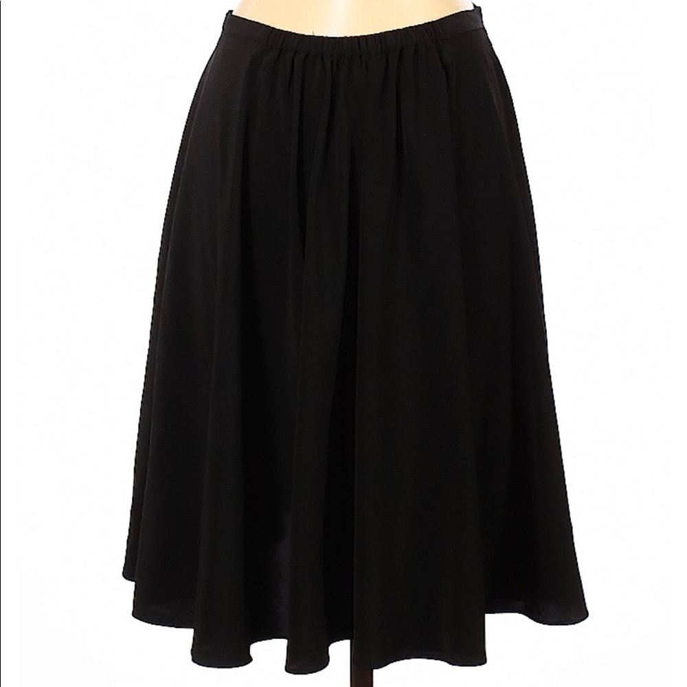 Banana Republic Factory Store
Size 2 Casual Skirt